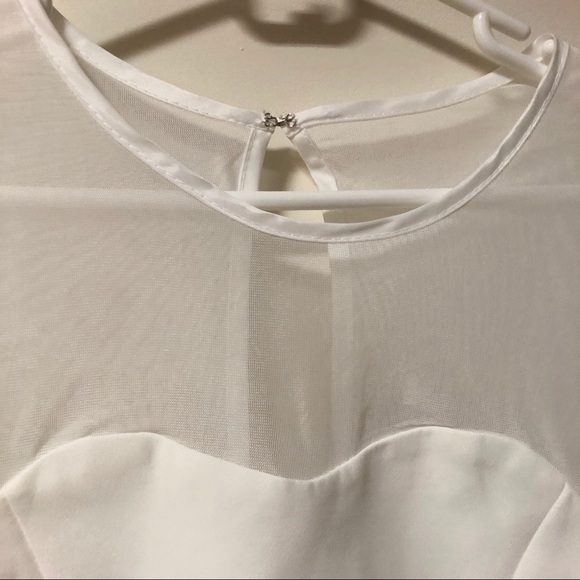 New white top with mesh and bow ties - Picture 3 of 4